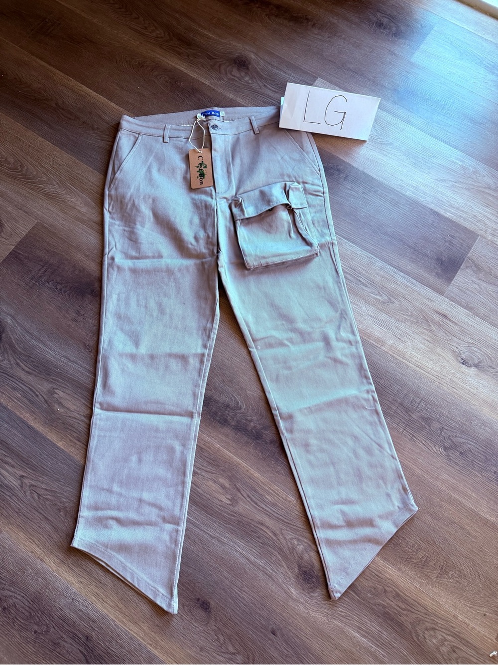 Relaxed Fit Men's Jeans in Light Beige - Casual Utility Style